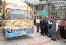 मुख्यमंत्री ने विश्व युवा कौशल दिवस पर दो कौशल रथ रवाना किए